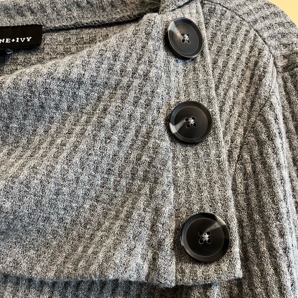 Light Grey Fortune Ivy Cowl Neck Side Button Sweater Size Medium - Picture 2 of 5